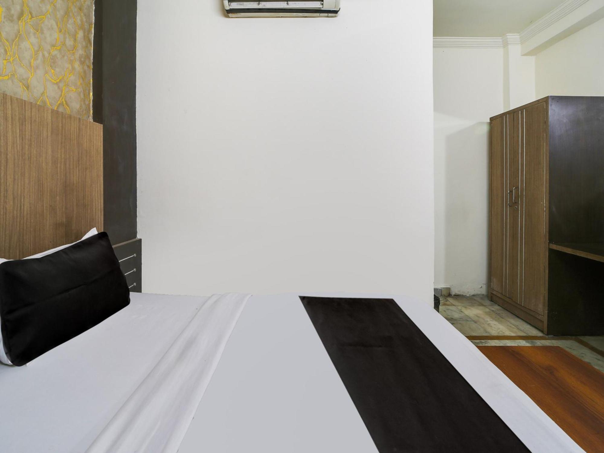 Super Hotel O The Surbhi Bhopal Extérieur photo