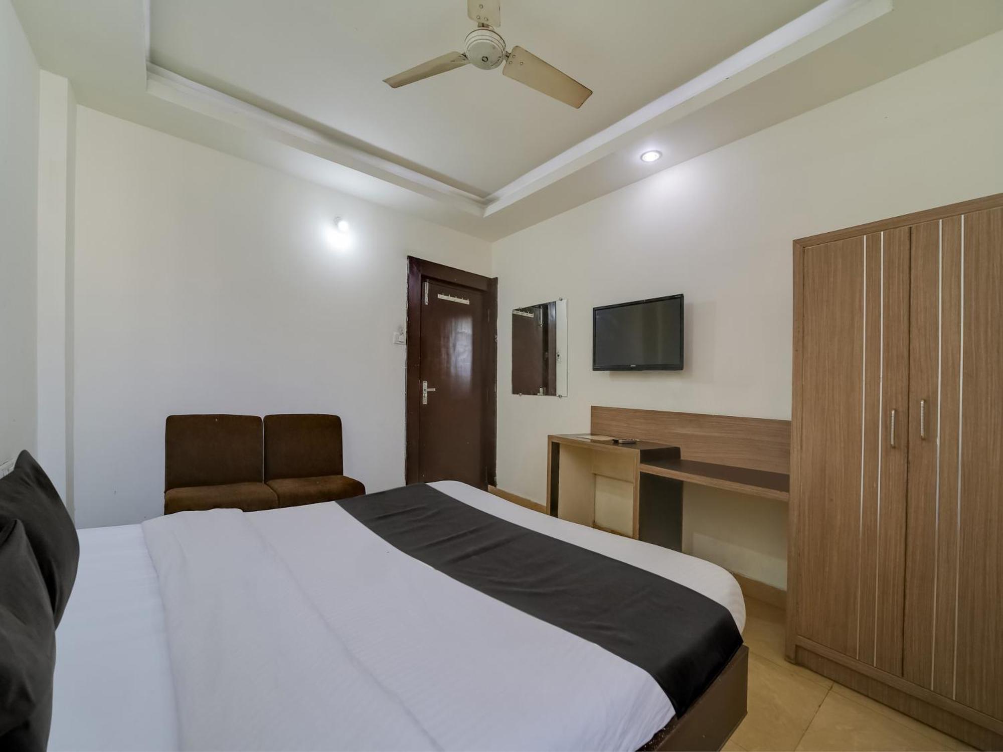 Super Hotel O The Surbhi Bhopal Extérieur photo